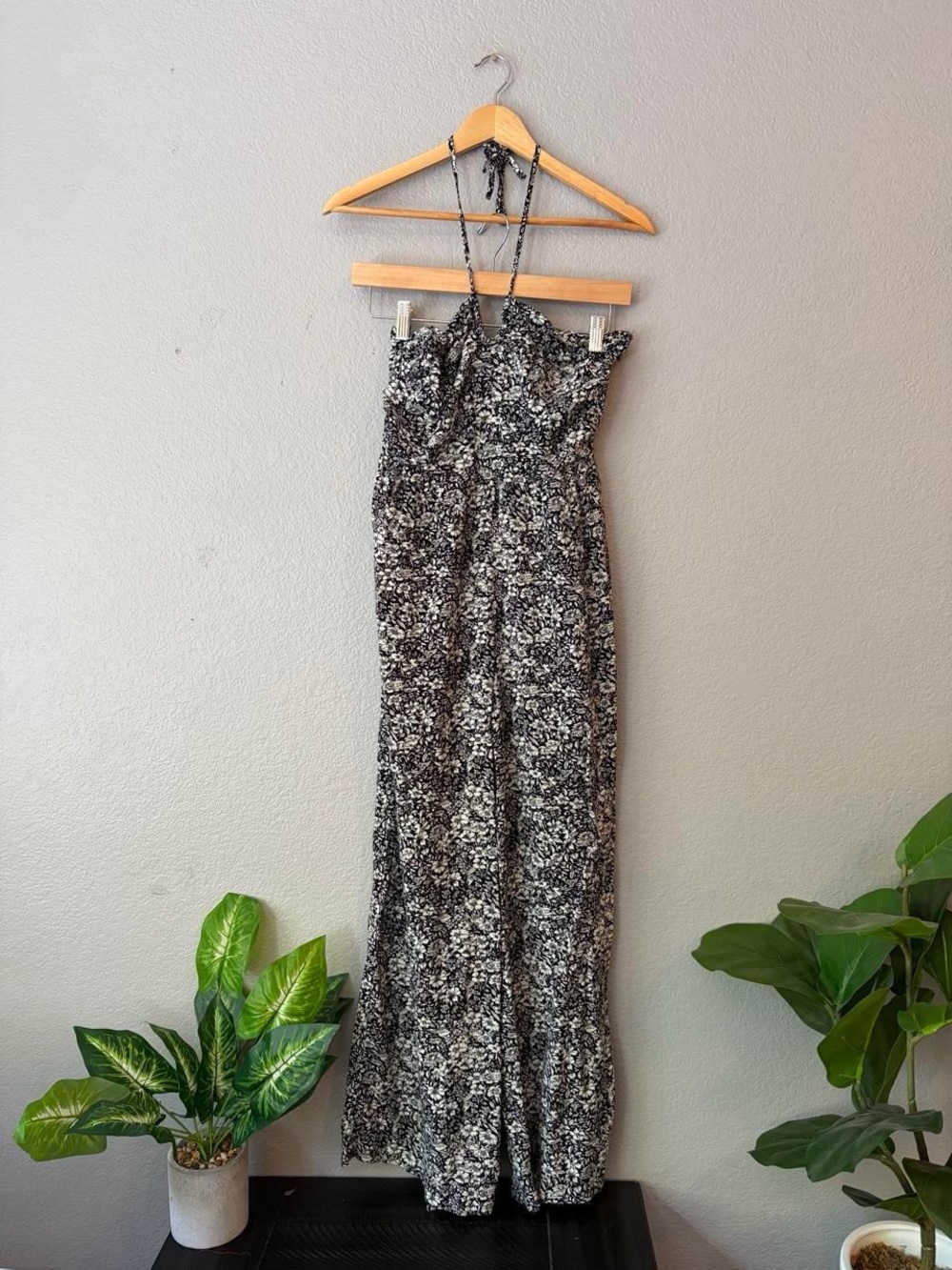 Abound Black and White Floral Halter Jumpsuit Size Small